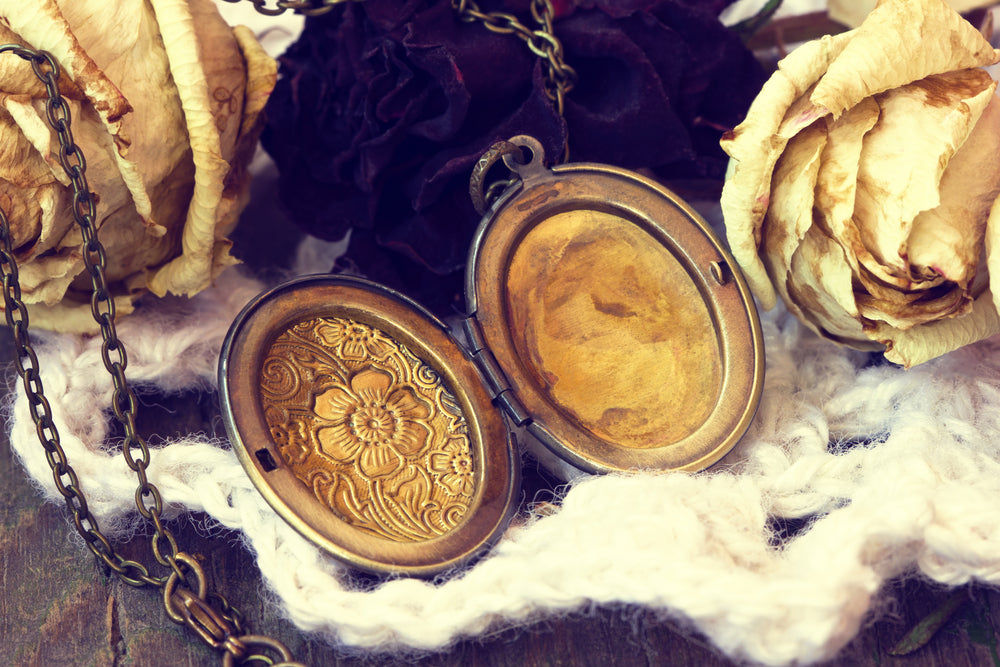 A locket is a genuinely personal piece of jewelry. It has been around for centuries, originally serving as a way to carry small paintings or drawings ...