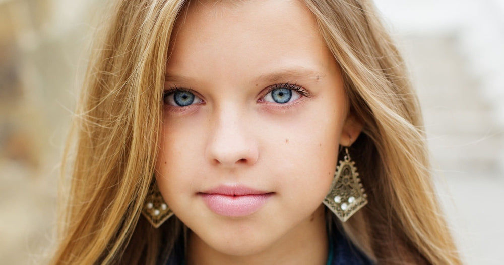 Discover the perfect birthstone jewelry for your kids or teenagers this season! From slider necklaces to vibrant rings, shimmering bracelets, and earrings.