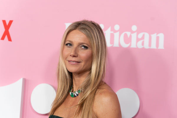 Secrets of Red Carpet Jewelry: How Celebs Get Paid & Insured!