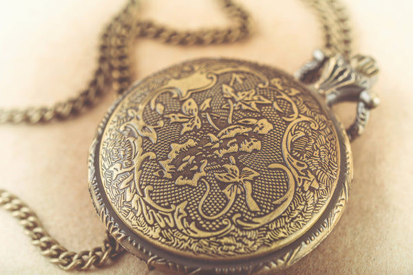 15 Reasons to Love Locket Jewelry: Get the Look You Love Now!