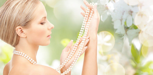 How Are Pearls Formed? The Story of Our Favorite Accessory