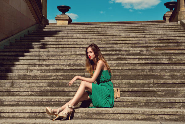 Jewelry and Clothes: Color Coordination Made Easy