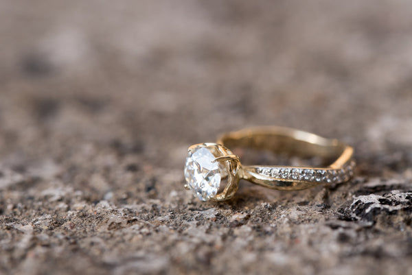 3 Sparkling Alternatives to Diamond Engagement Rings