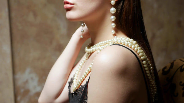 Funny Celebrity Jewelry Fails & Trends You Should Never Copy