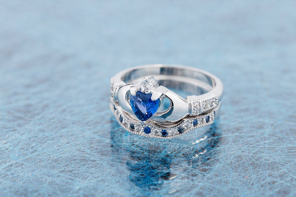 Discover Engagement Ring Traditions from Around the World!