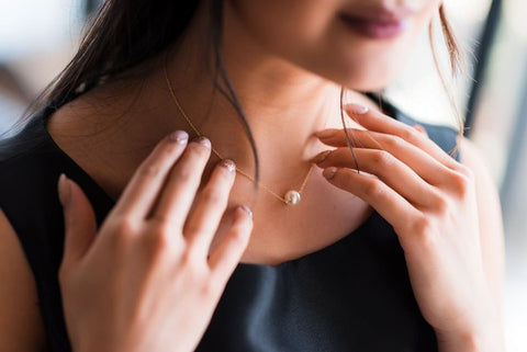Wedding Party Ensembles: Perfect Jewelry Pieces For The Classic Black Dress