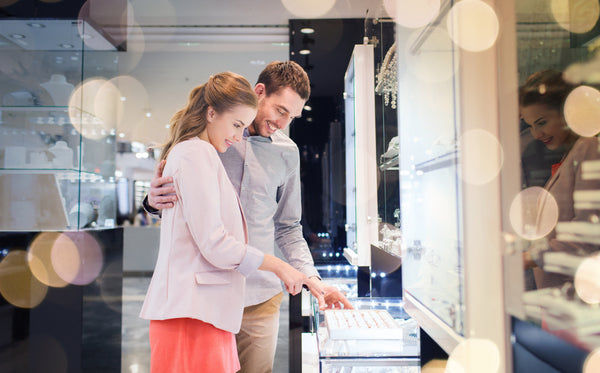 Your Next Diamond Purchase: Online or Physical Jewelry Store?