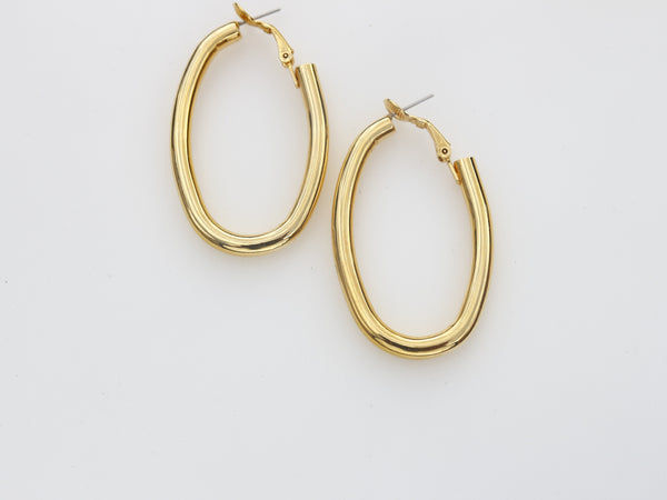 Make a Statement with These 5 Different Hoop Earrings