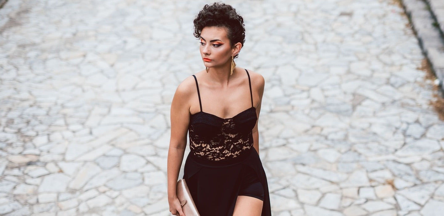 Wedding Party Ensembles: Perfect Jewelry Pieces For The Classic Black Dress