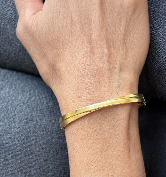 Natural Emerald Bangle In 18K Solid Yellow Gold Traditional Engraving On Gold - Foto 7