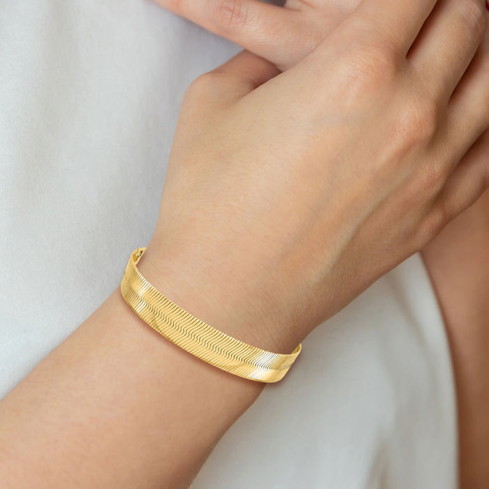 10K Solid Yellow Gold 10mm Herringbone Chain Bracelet