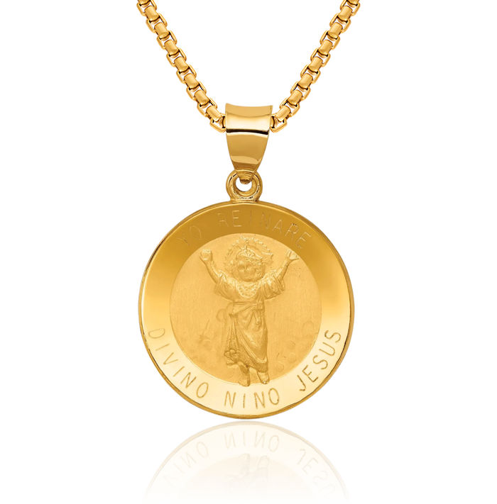 14K Gold Divino Nino Round Medal Pendant 14K Gold Divino Nino Round Medal Pendant