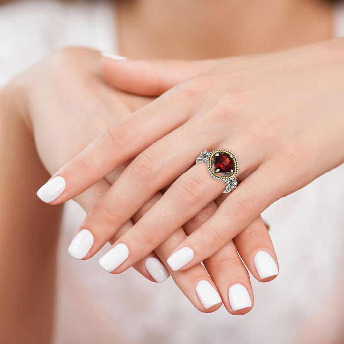 925 Sterling Silver Vintage Cushion-Cut Red Garnet Ring Gemstone Band