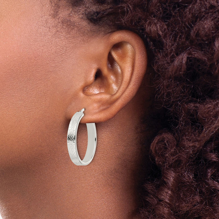 925 Sterling Silver Geometric 5.25mm Round Medium Hoop Earrings