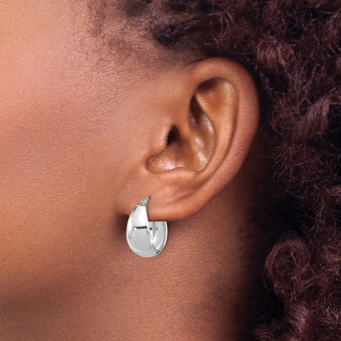 925 Sterling Silver Tapered Round Small Hoop Earrings